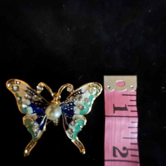 NEW BETSEY JOHNSON RHINESTONE EMBELLISHED BLUE & PEARL BUTTERFLY BROOCH PIN UNUS - Picture 6 of 6